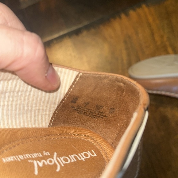 Naturalized Natural soul deck shoes size 8 EUC - Picture 6 of 6
